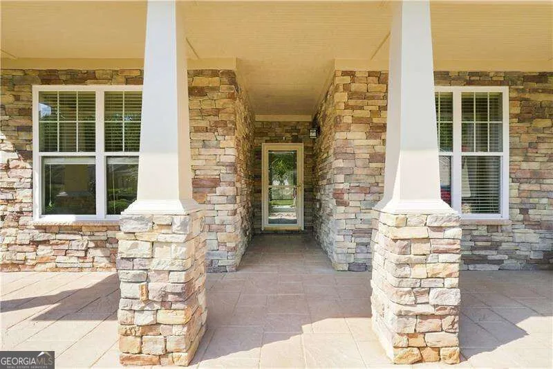 637 Laurel XING Canton, GA 30114