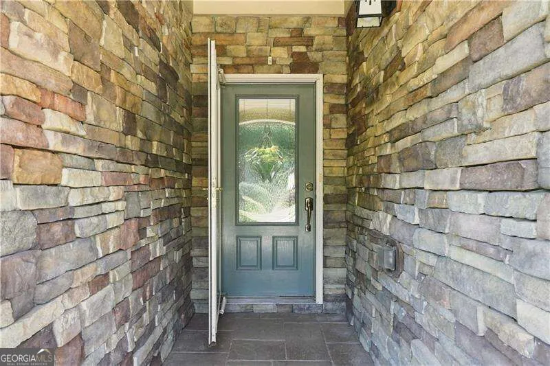 637 Laurel XING Canton, GA 30114