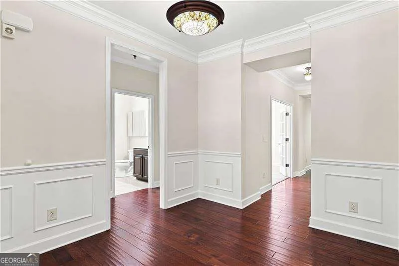 637 Laurel XING Canton, GA 30114