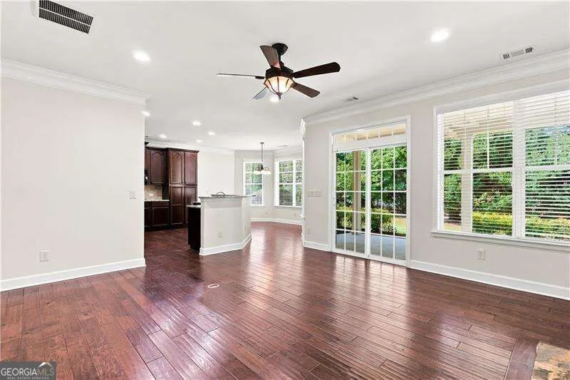 637 Laurel XING Canton, GA 30114
