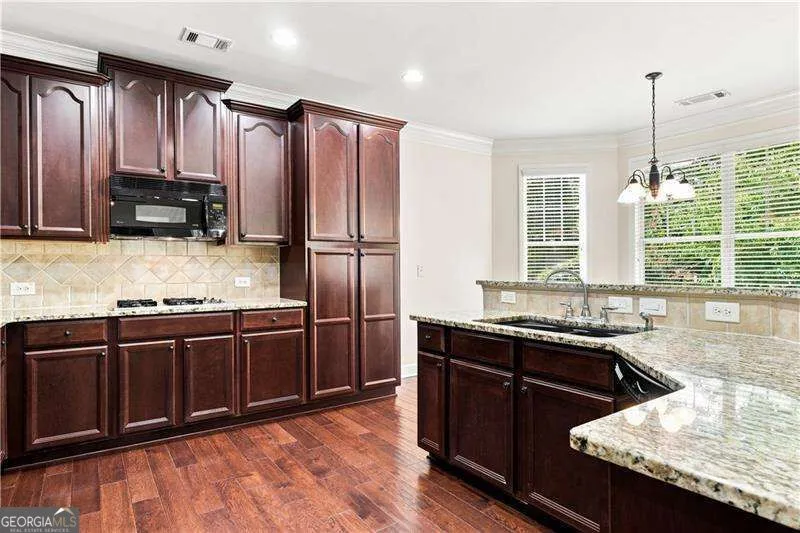 637 Laurel XING Canton, GA 30114