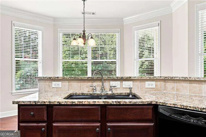 637 Laurel XING Canton, GA 30114