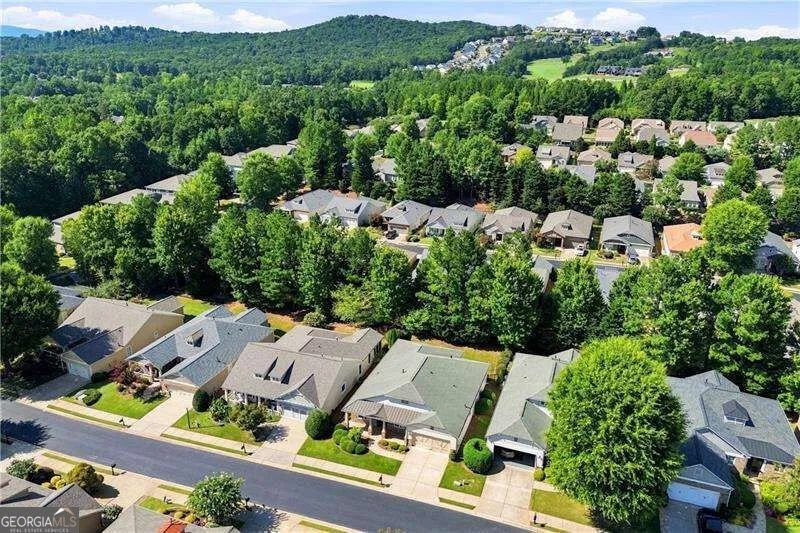 637 Laurel XING Canton, GA 30114