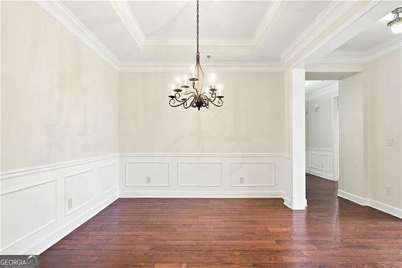 637 Laurel XING Canton, GA 30114