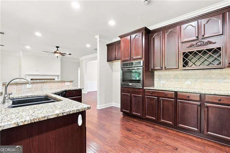 637 Laurel XING Canton, GA 30114