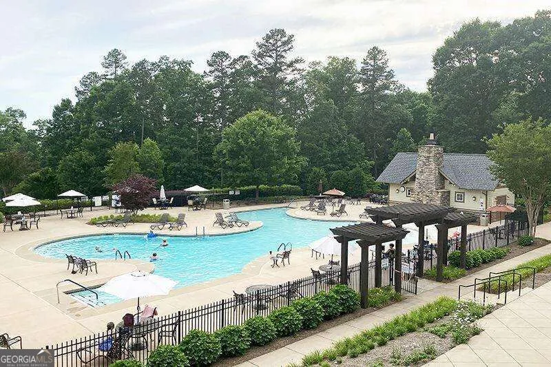 637 Laurel XING Canton, GA 30114