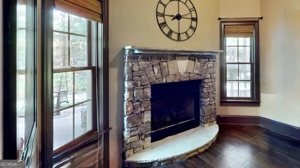 3755 Maryhill LN NW Kennesaw, GA 30152