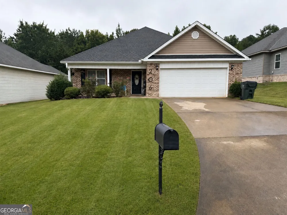 206 Lasso DR Warner Robins, GA 31088