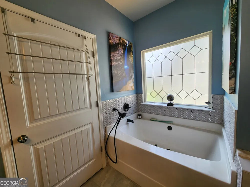 17 Cliffbriar TER Newnan, GA 30263
