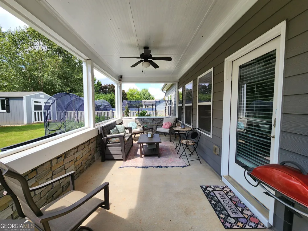 17 Cliffbriar TER Newnan, GA 30263