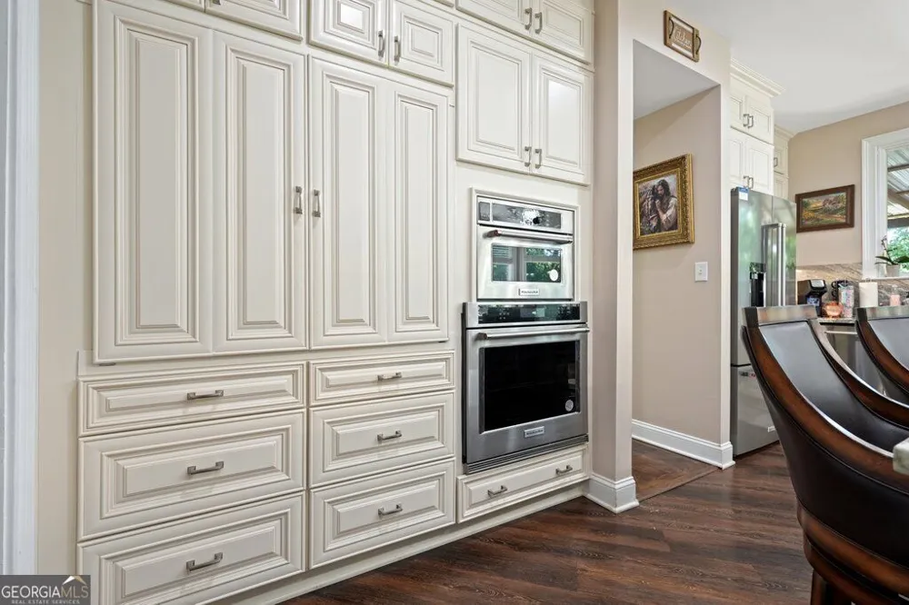 21 Rocky CIR NE White, GA 30184