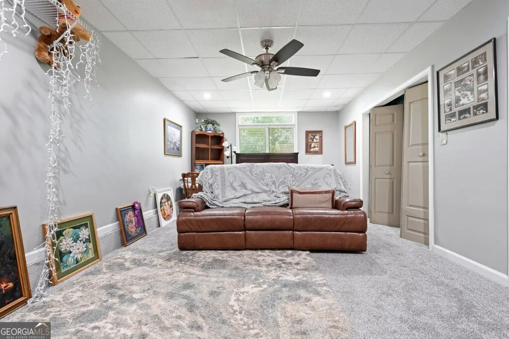 21 Rocky CIR NE White, GA 30184