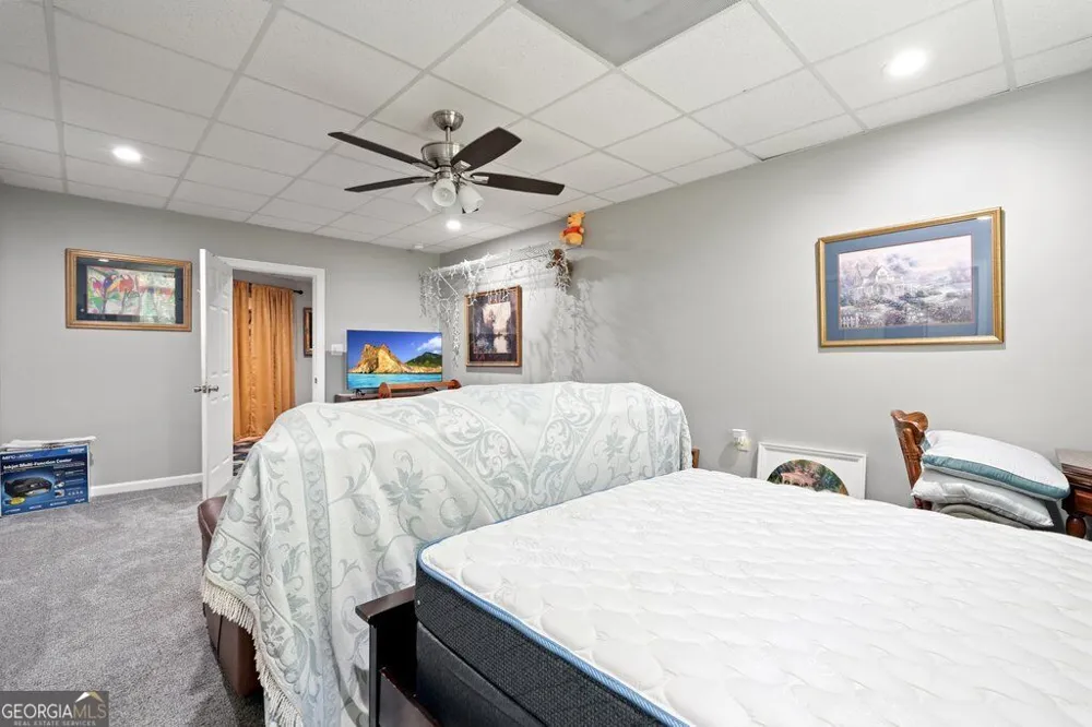21 Rocky CIR NE White, GA 30184