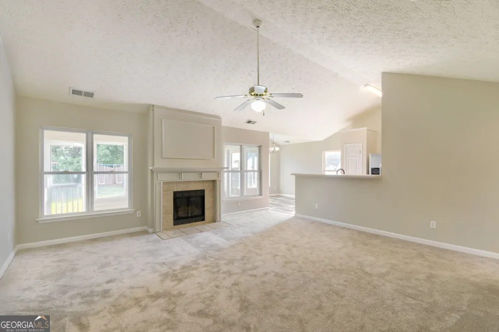 606 Mayfern Trace Fairburn, GA 30213