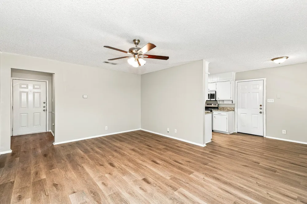 656 Sue Ann Lane Burleson, TX 76028