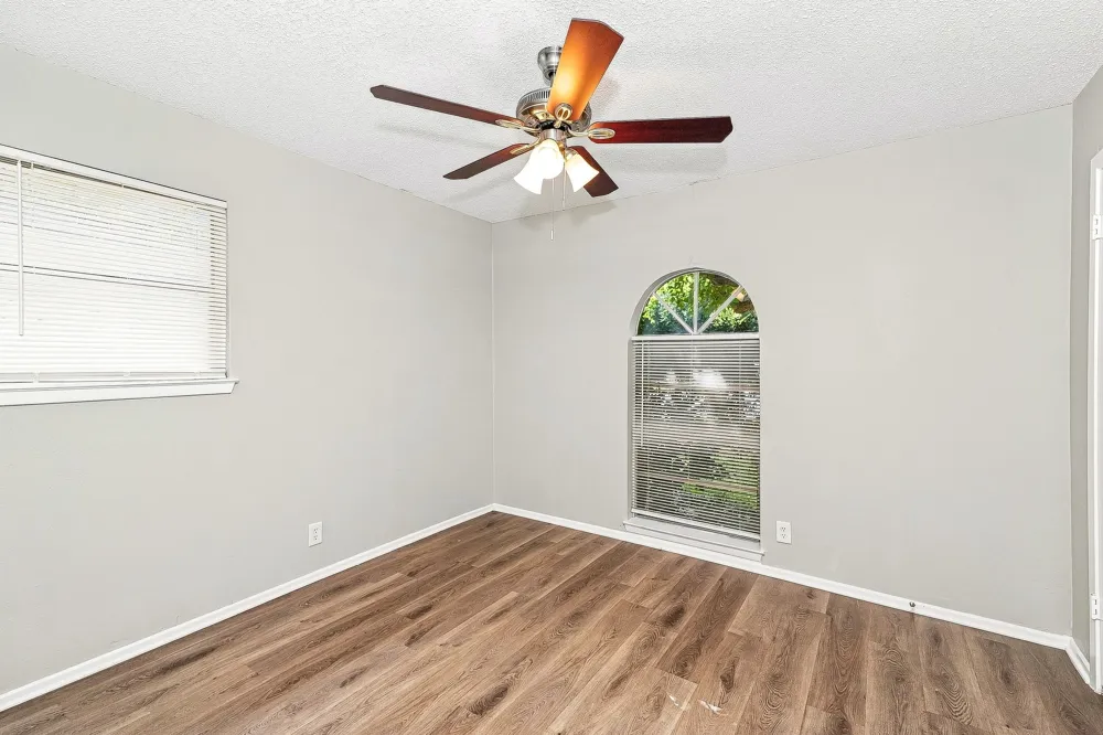 656 Sue Ann Lane Burleson, TX 76028