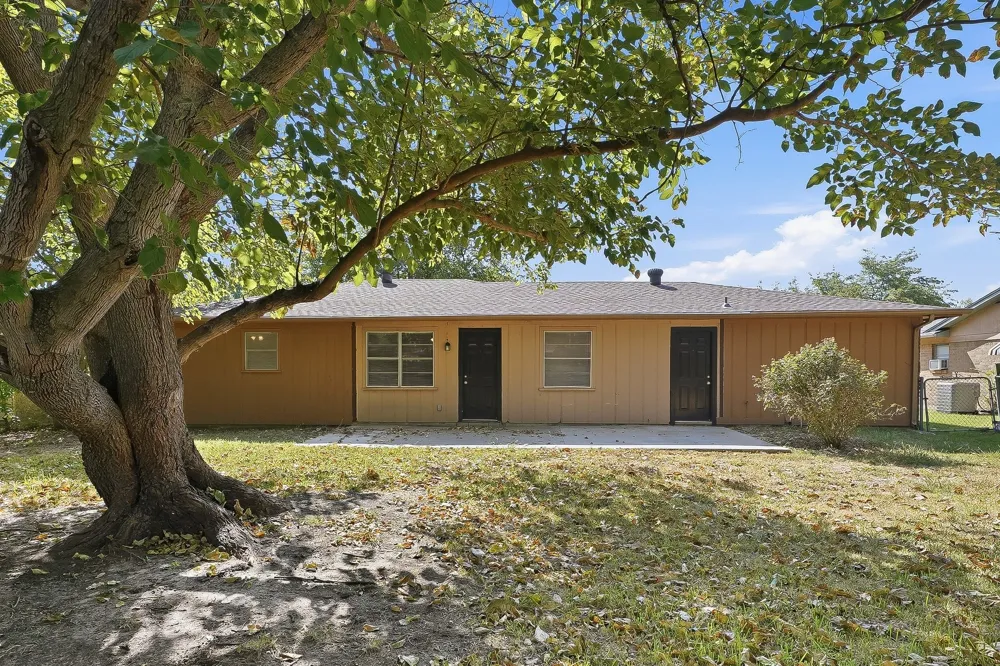 656 Sue Ann Lane Burleson, TX 76028