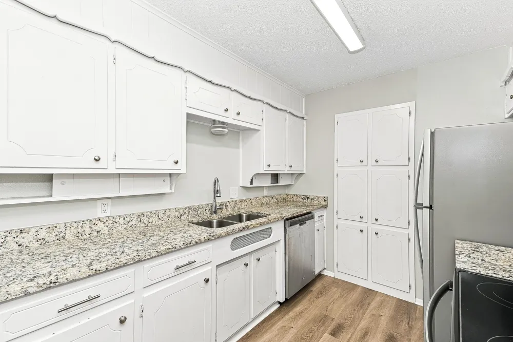 656 Sue Ann Lane Burleson, TX 76028