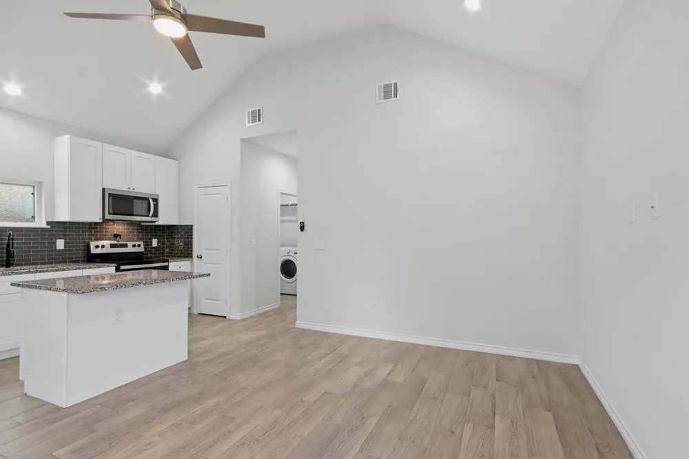 16902 Balmoral Montgomery, TX 77316