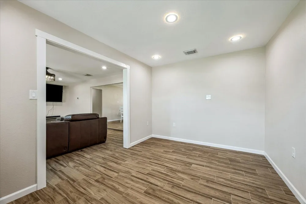405 Fulton Street Texas City, TX 77591