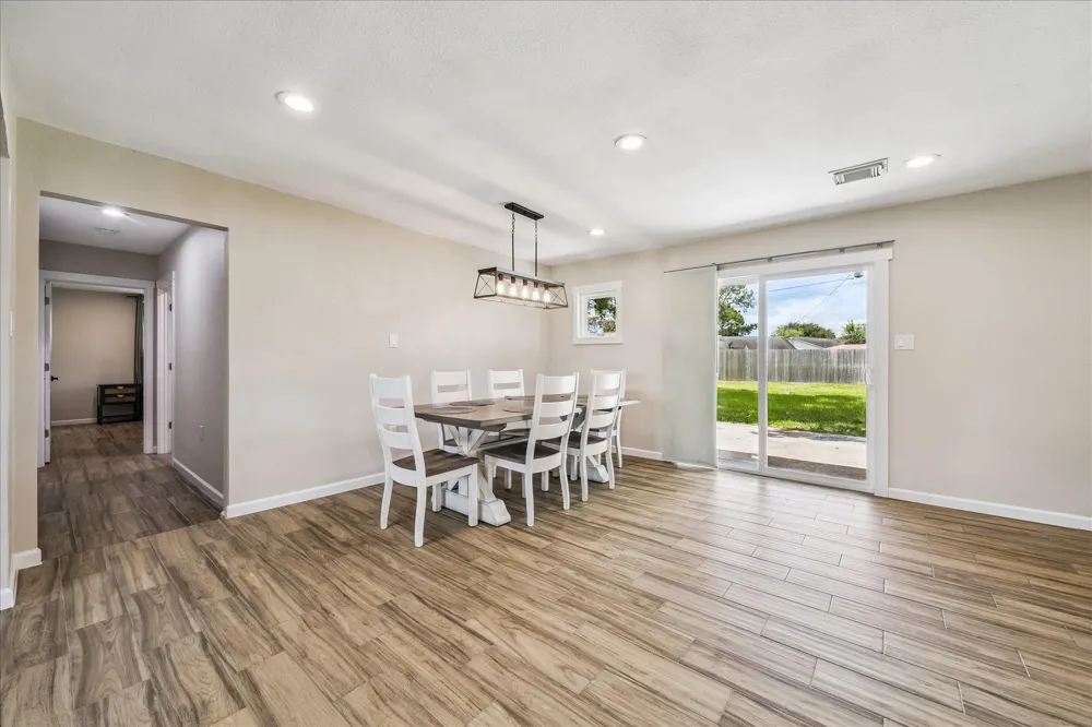 405 Fulton Street Texas City, TX 77591