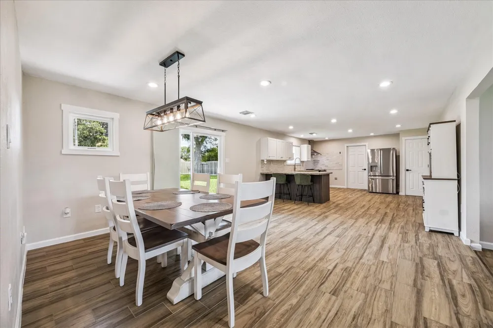 405 Fulton Street Texas City, TX 77591