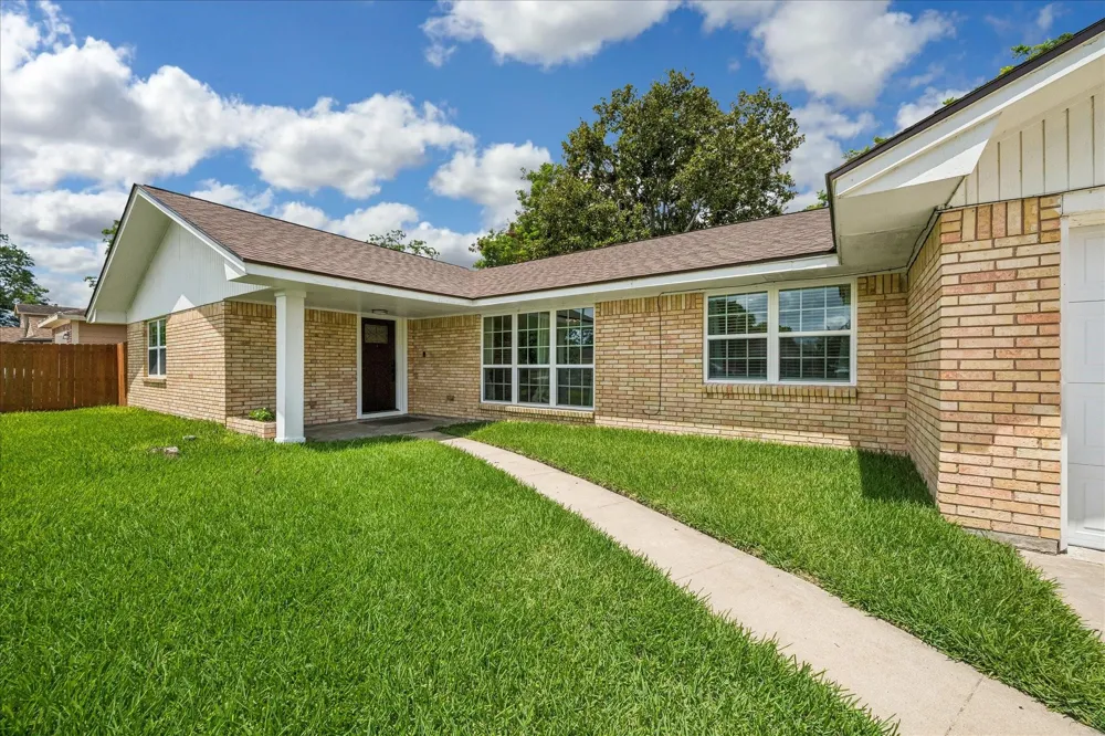 405 Fulton Street Texas City, TX 77591