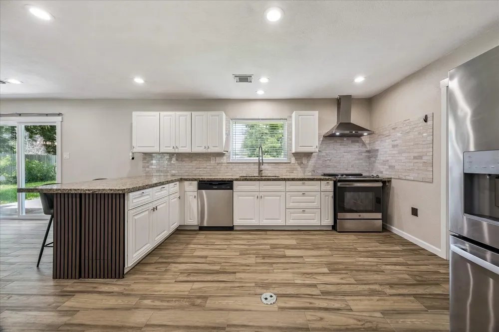 405 Fulton Street Texas City, TX 77591