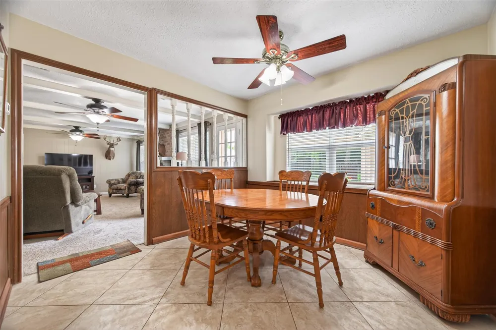 16217 Lakeview Drive Jersey Village, TX 77040