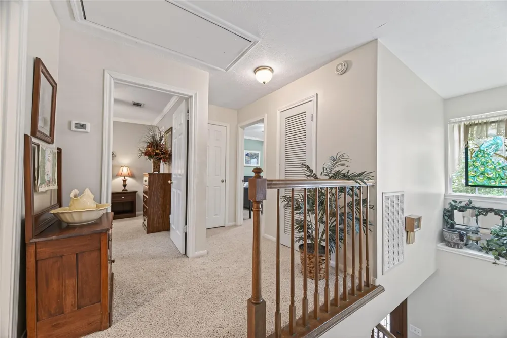 16217 Lakeview Drive Jersey Village, TX 77040