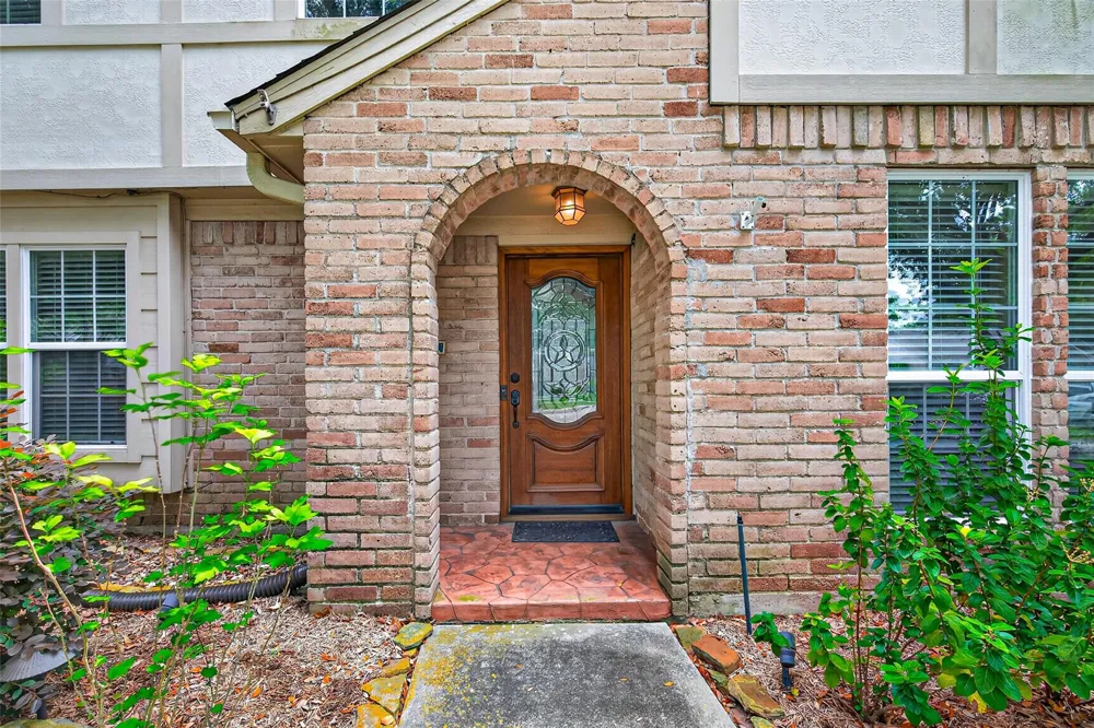 16217 Lakeview Drive Jersey Village, TX 77040