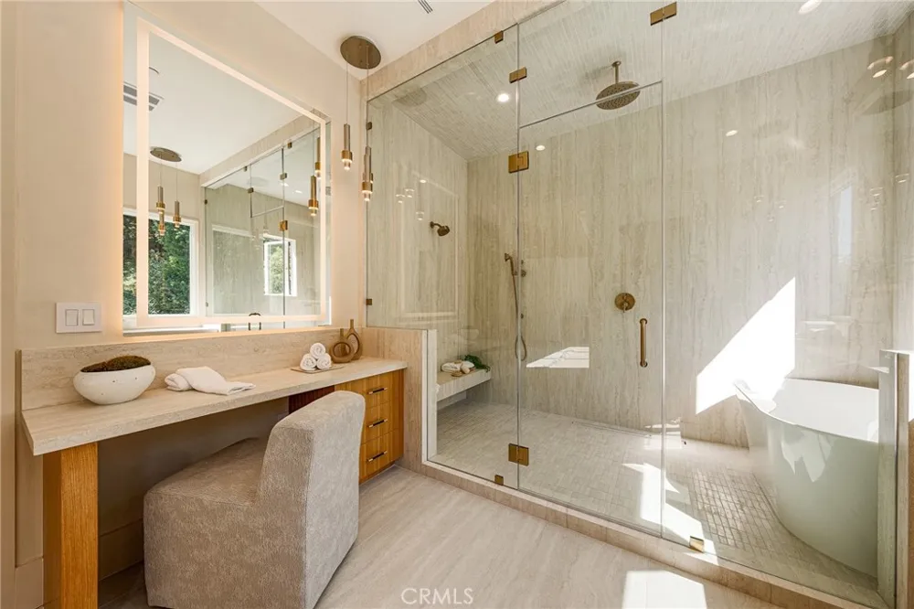 16258 Bertella Drive Encino, CA 91436