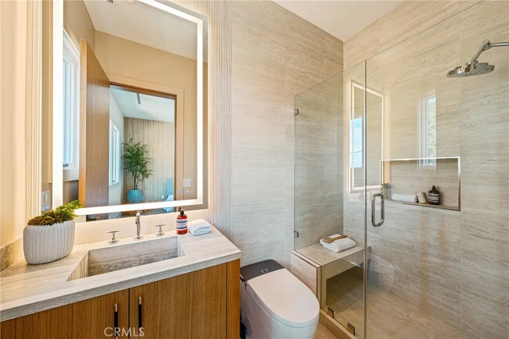 16258 Bertella Drive Encino, CA 91436