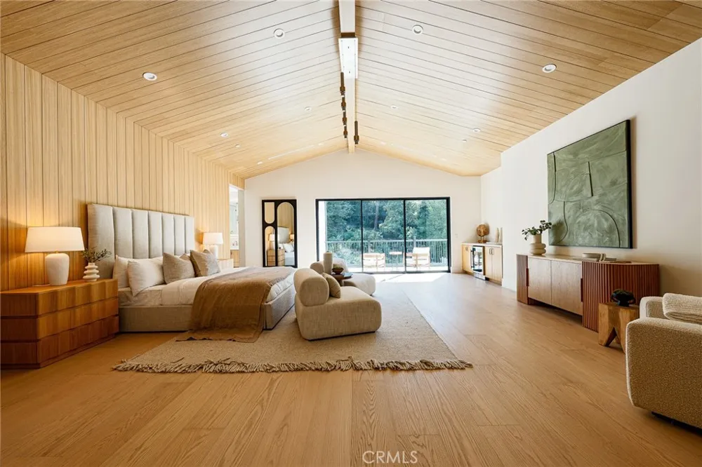 16258 Bertella Drive Encino, CA 91436