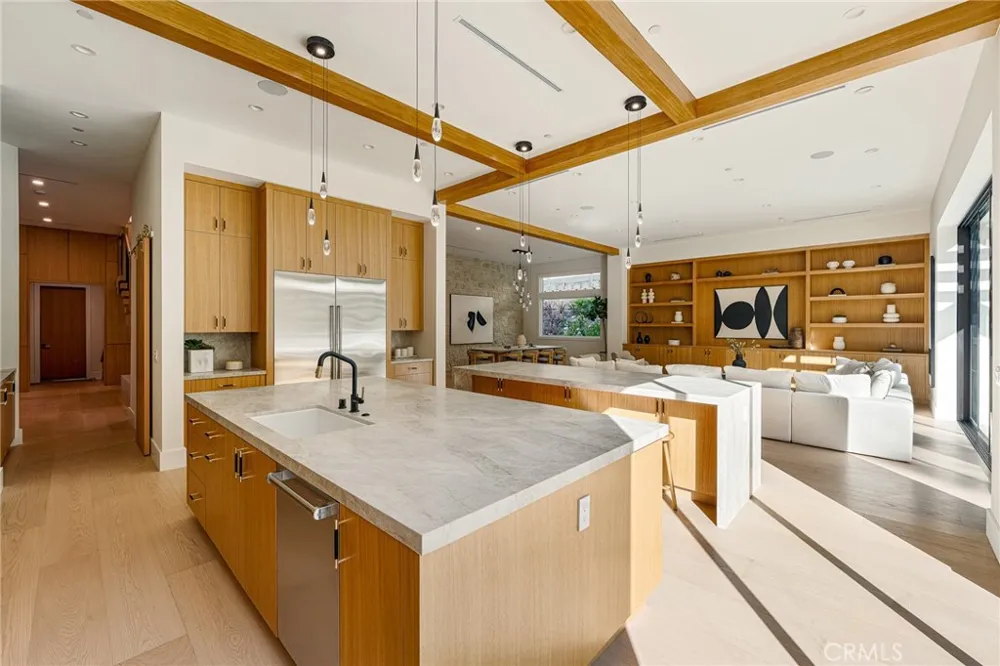16258 Bertella Drive Encino, CA 91436
