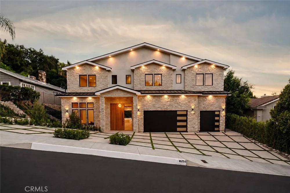 16258 Bertella Drive Encino, CA 91436