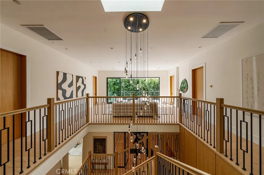16258 Bertella Drive Encino, CA 91436