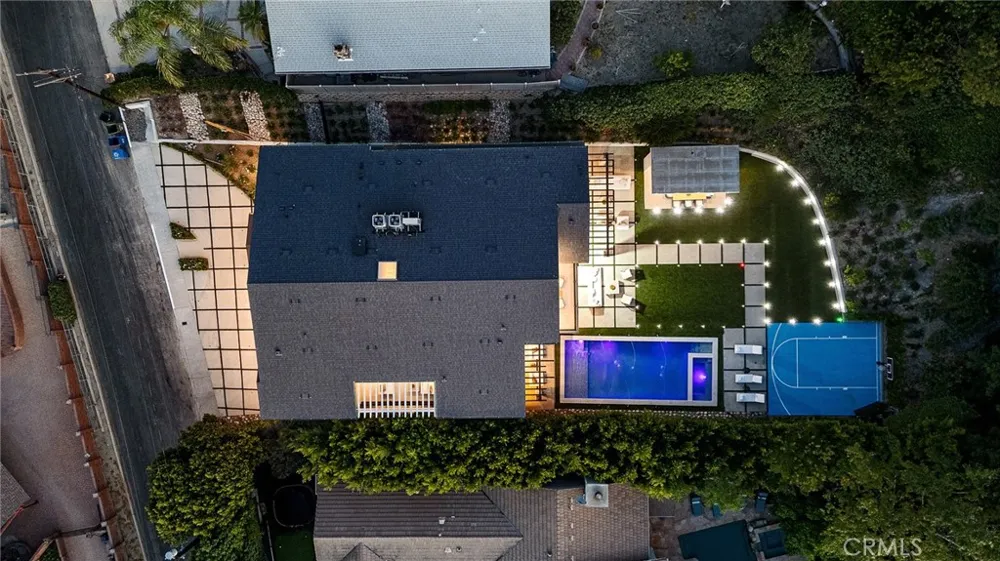 16258 Bertella Drive Encino, CA 91436
