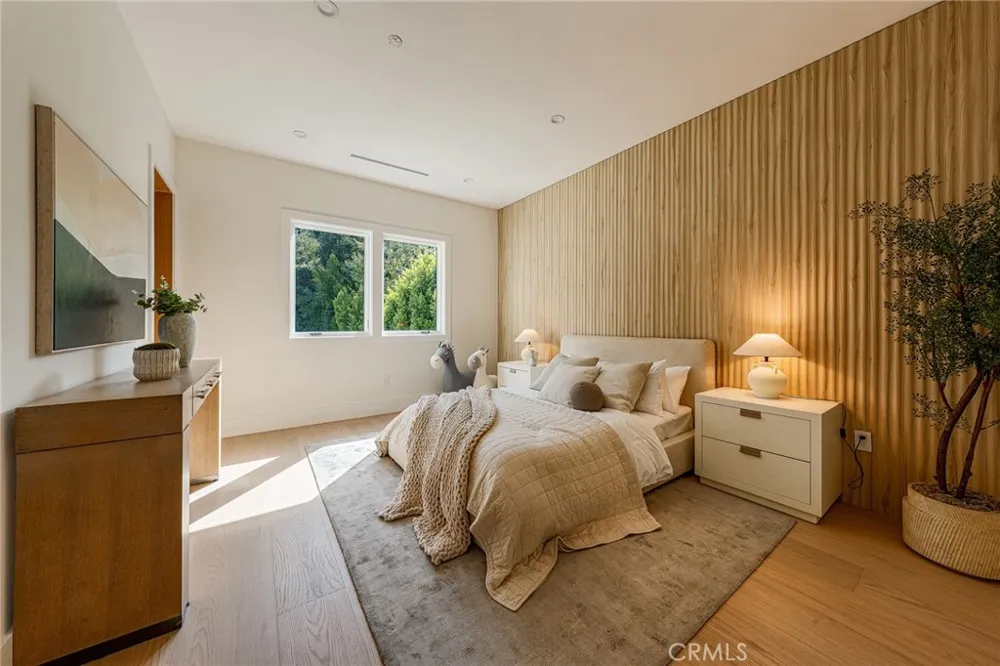16258 Bertella Drive Encino, CA 91436