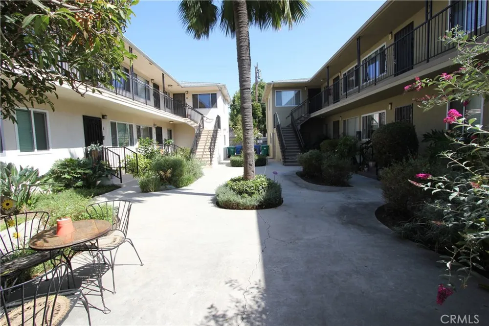 1831 E Appleton Long Beach, CA 90802