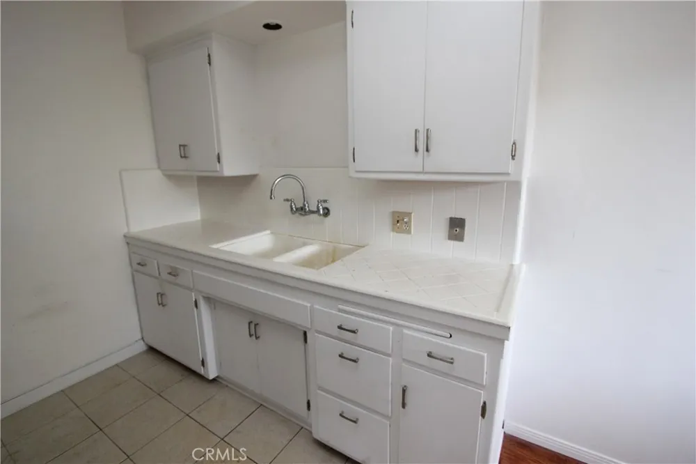 1831 E Appleton Long Beach, CA 90802