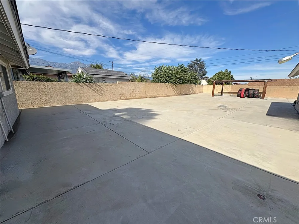 8469 Edwin Rancho Cucamonga, CA 91730