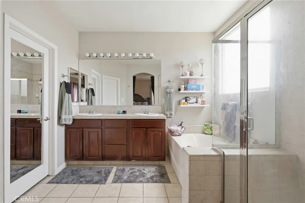 7202 Boulder Falls Court Bakersfield, CA 93312