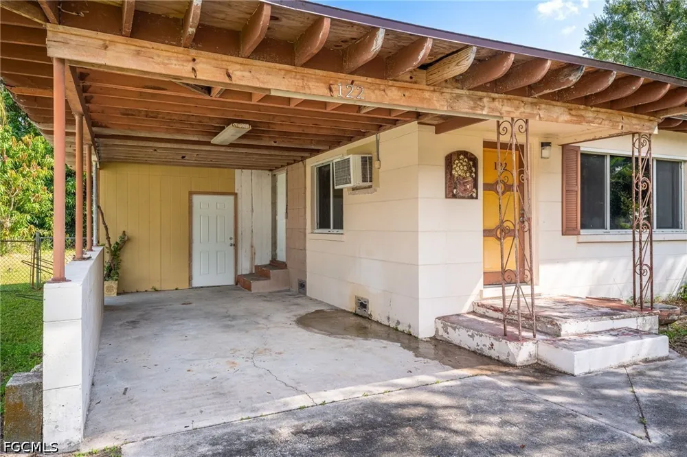 Evergreen Road North Fort Myers, FL 33903
