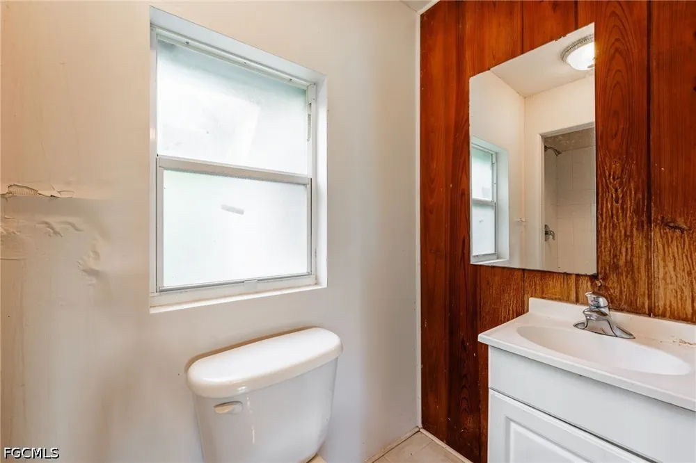 Evergreen Road North Fort Myers, FL 33903