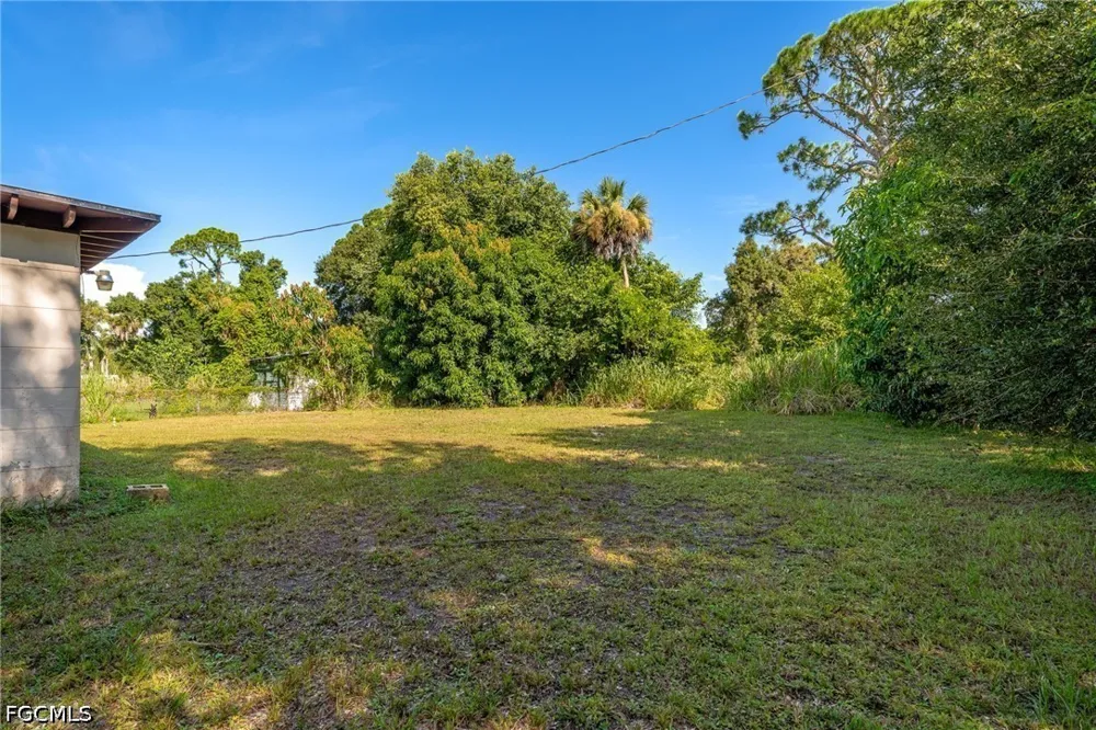Evergreen Road North Fort Myers, FL 33903