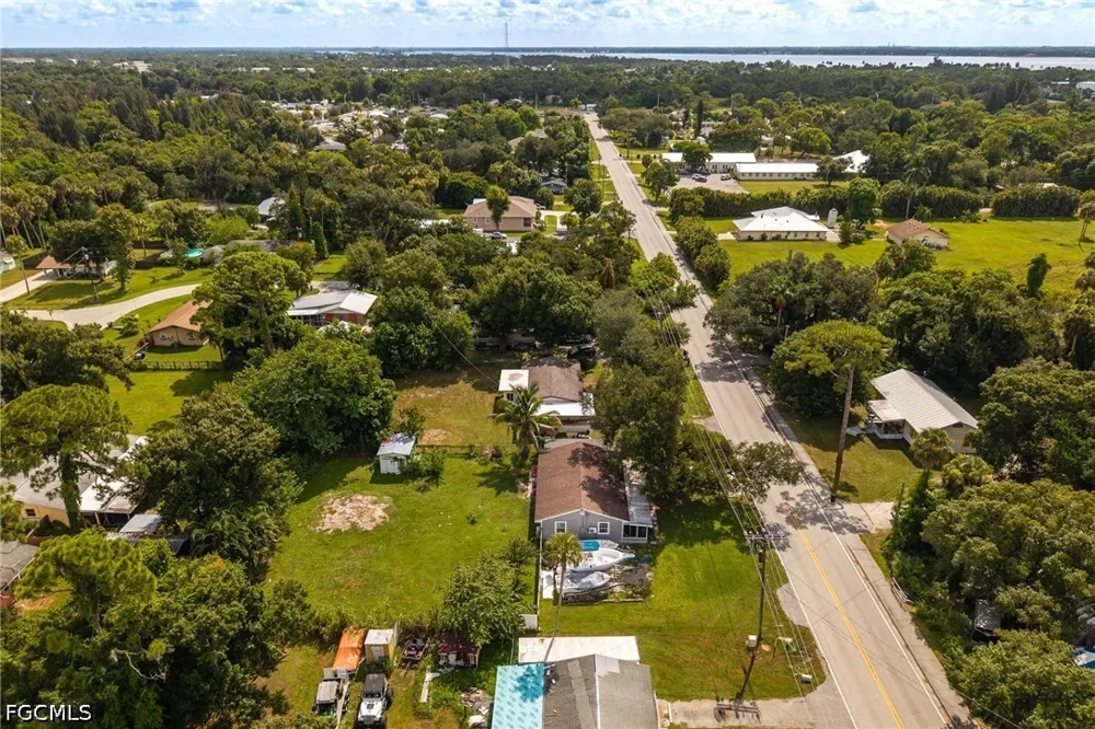 Evergreen Road North Fort Myers, FL 33903