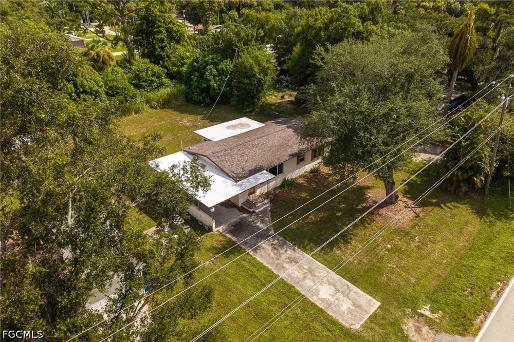 Evergreen Road North Fort Myers, FL 33903