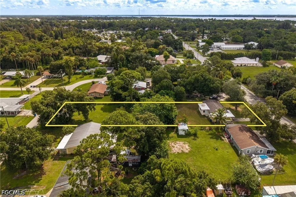 Evergreen Road North Fort Myers, FL 33903