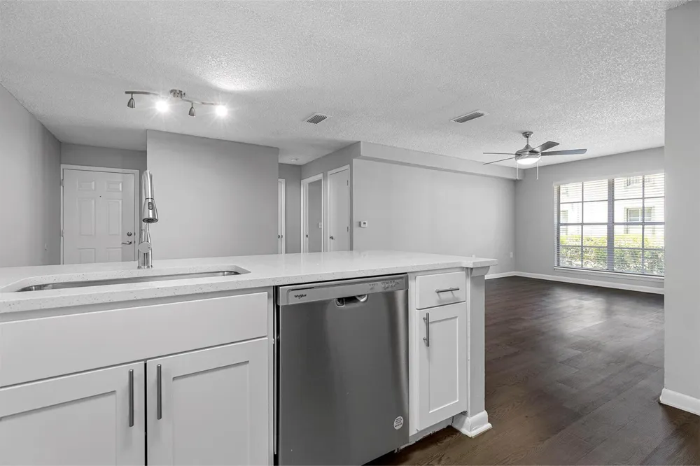 17900 NE 31st Court #4201 Aventura, FL 33160